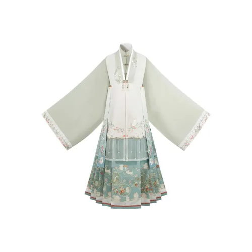 Cloud Hidden Moon Embroidery Ханьфу Женские