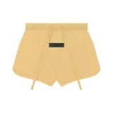 Светло-желтый