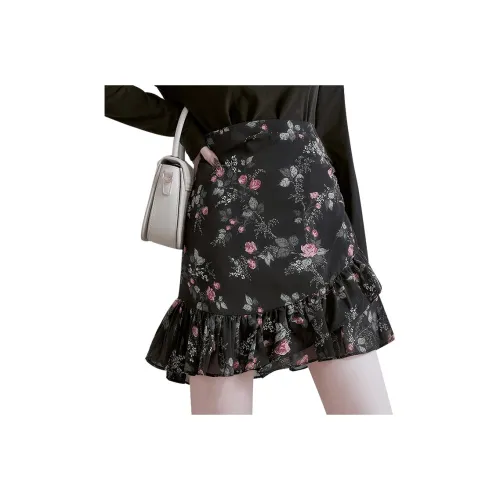 Cypress House Повседневные короткие юбки Женские Черный Розовый Цветочный