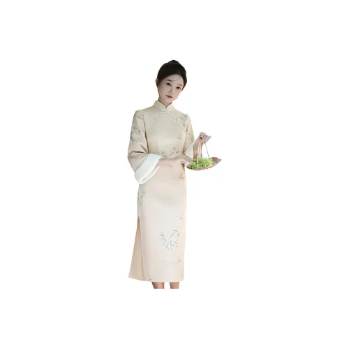 Красные цветные одежды Чонсам Женские Бежевый