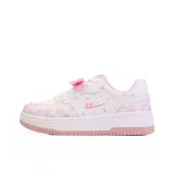 Бело-розовый