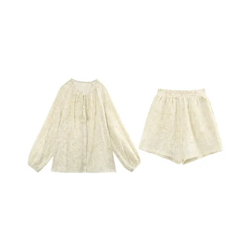 A paradise for awakening Повседневный костюм женский