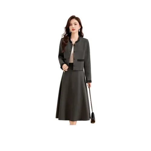 Fele.d Комплект с юбкой Женские Цвет на изображении