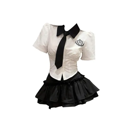COVT Комплект с юбкой Женская Белая Рубашка Черная Юбка Короткая с Включенным Галстуком