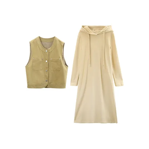 A paradise for awakening Комплект с юбкой Женские Желтый