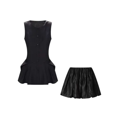 SYEEE WITH U Женские комплекты с юбкой