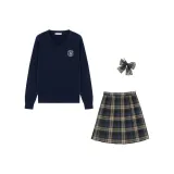 Королевский синий свитер из трикотажной ткани, блузка + маленькие чайники в клетку, юбка + соответствующий клетчатый галстук-бабочка + аксессуары с буквой S