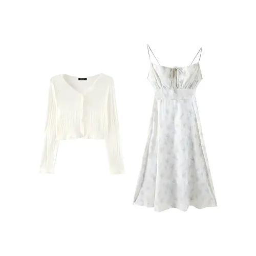 Lookinto Комплект с юбкой Женские Цвет на изображении