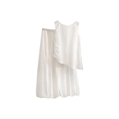 Cypress House Комплект с юбкой Женская Белая