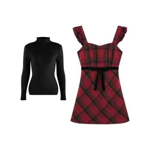 PAVEA Женские Комплекты с юбкой