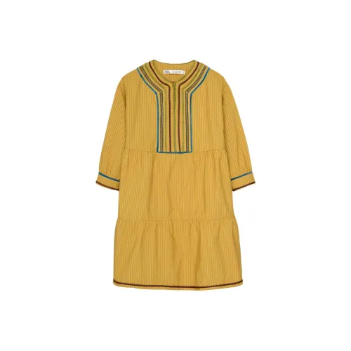 ZARA Детское платье цвет горчичный