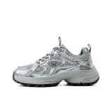 Серебристый