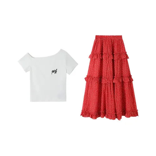 SKYA Женские Комплекты с юбкой