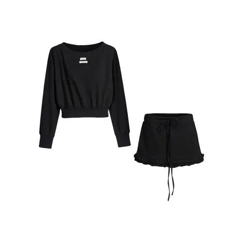 FINDSME GAGA Комплект с юбкой Женские Черный