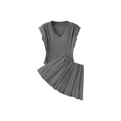 TOUCH Женские комплекты с юбкой