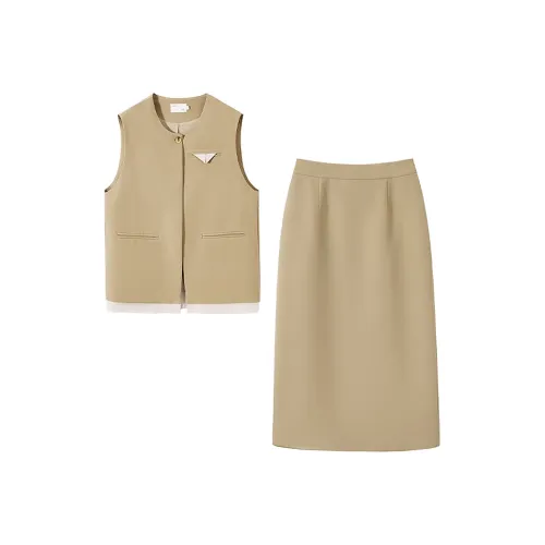 SHIRAN Песочный Женские Комплекты с юбкой