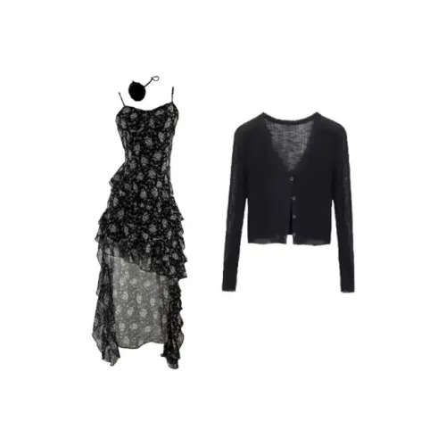 Lookinto Комплект с юбкой Женские Черный