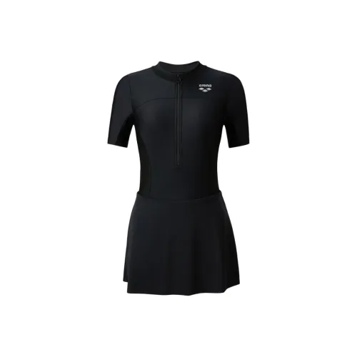 Arena Платья и Юбки для плавания Женские