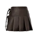 Дерево коричневого цвета