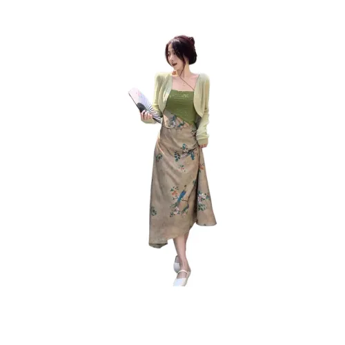 MORii Женские Комплекты с юбкой