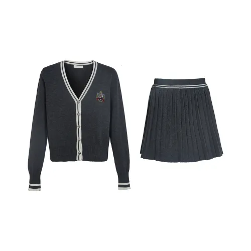 FINDSME GAGA Комплект с юбкой Женские Серый