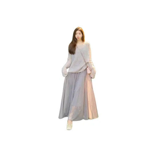 PLANE DRIFT Комплект с юбкой Женские Цвет на изображении