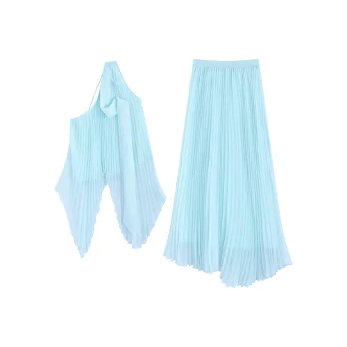 Garbege Комплект с юбкой Женские Светло-синий