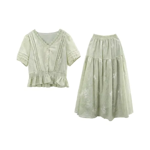 Комплект с юбкой A Paradise For Awakening для женщин