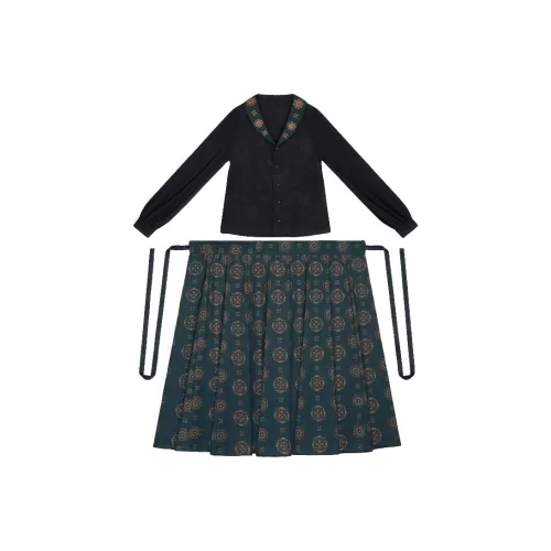 SONDR Комплект с юбкой Женские Черный топ Темно-синий низ