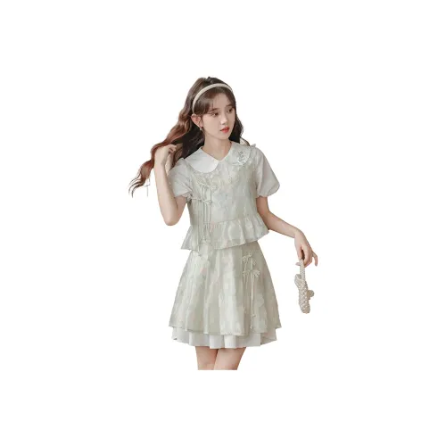 Xuantang Комплект с юбкой женский зеленый