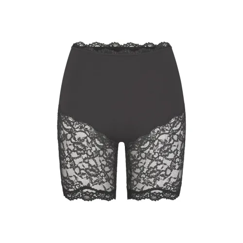 SKIMS FITS EVERYBODY LACE Велосипед Короткий Велосипедные Штаны и Шорты Женские Onyx Оникс