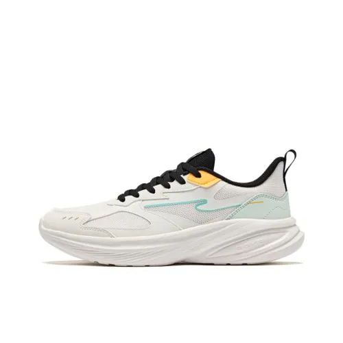 Erke Shock Absorbers Slip-Resistant Low Top Casual Running Shoes Men's White Эрке Shock Absorbers противоскользящие низкие топовые повседневные беговые кроссовки мужские белые