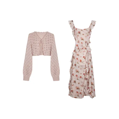 Sorrow Matsumoto Комплект с юбкой Женские Розовый