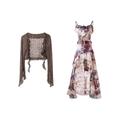 COVT Женские комплекты с юбкой