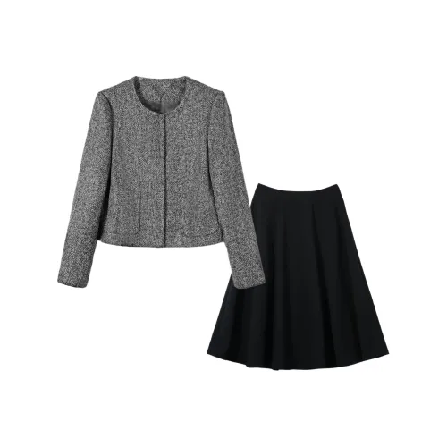 ONE SHALLOW Женские Комплекты с юбкой