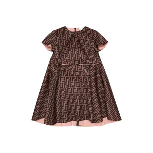 FENDI Коричневый Kids Платья