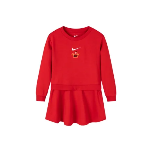 Платье Преппи Nike красный для детей 3-7 лет