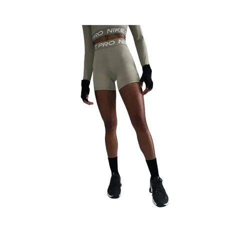Спортивные шорты Nike женские светло-армейский зеленый