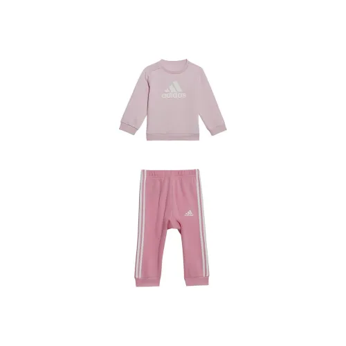 Adidas Kids Комплекты BADGE OF SPORT Jogger Набор Прозрачно-розовый Infant и Toddler