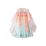 Персиково-розовый, бабочка