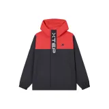 Драгоценный камень алмазно-красный