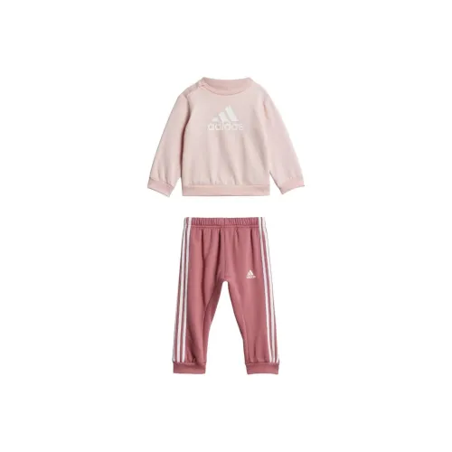 Adidas Kids Комплекты BADGE OF SPORT Jogger Набор Песочно-розовый Infant и Toddler