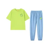 Трава зеленая