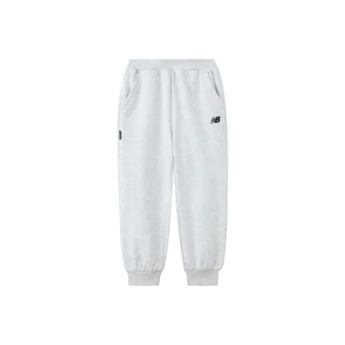 Детские 3-7 лет New Balance Вязаные тренировочные штаны Sports Club Светло-серый