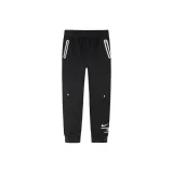 Глубокий черный