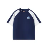 Темно-синий и белый