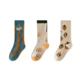 Кудрявые волосы мальчика