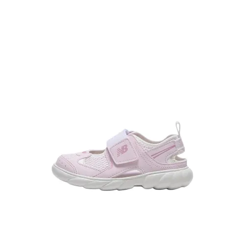 New Balance Freedle Low Топ Детские Сандалии Розовые Для Дети Возрастом 3-7 Лет