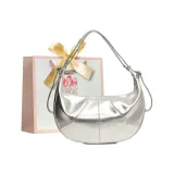 Серебристый