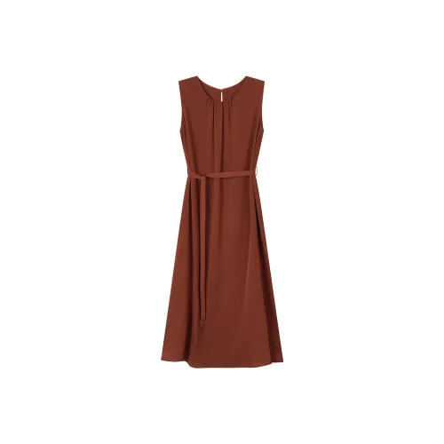 Лето будет после ужина. Без рукавов платье женское